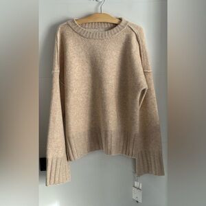 ✨NWT✨ Haute Hippie: Women’s Reversible Sweater- Size Large